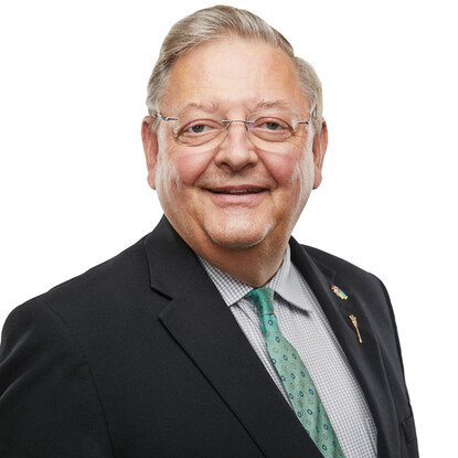 Portrait photo of Lorne Dach